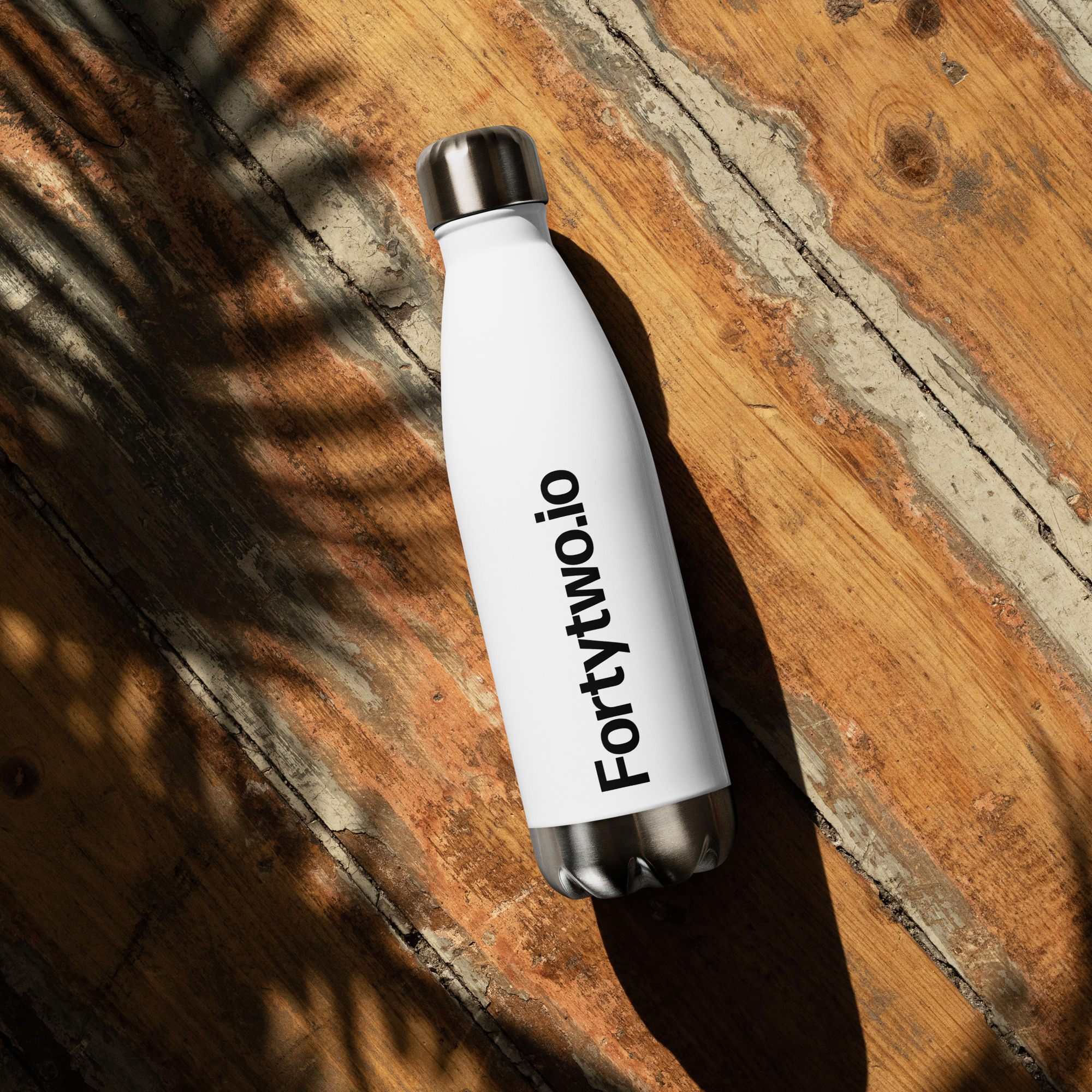 fortytwo.io & novi stainless steel water bottle White water bottle with logo