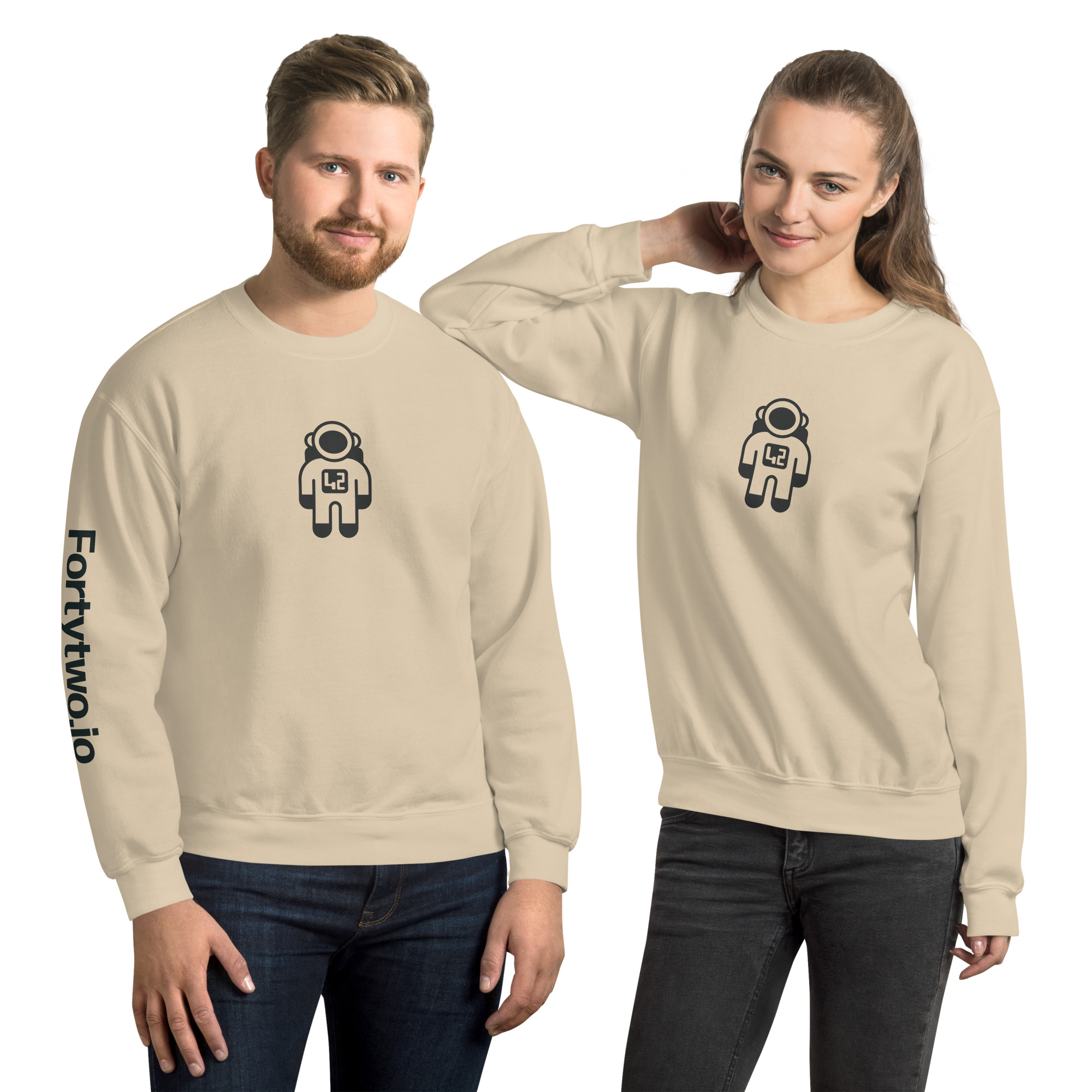 novi unisex sweatshirt Astronaut graphic on beige sweatshirt